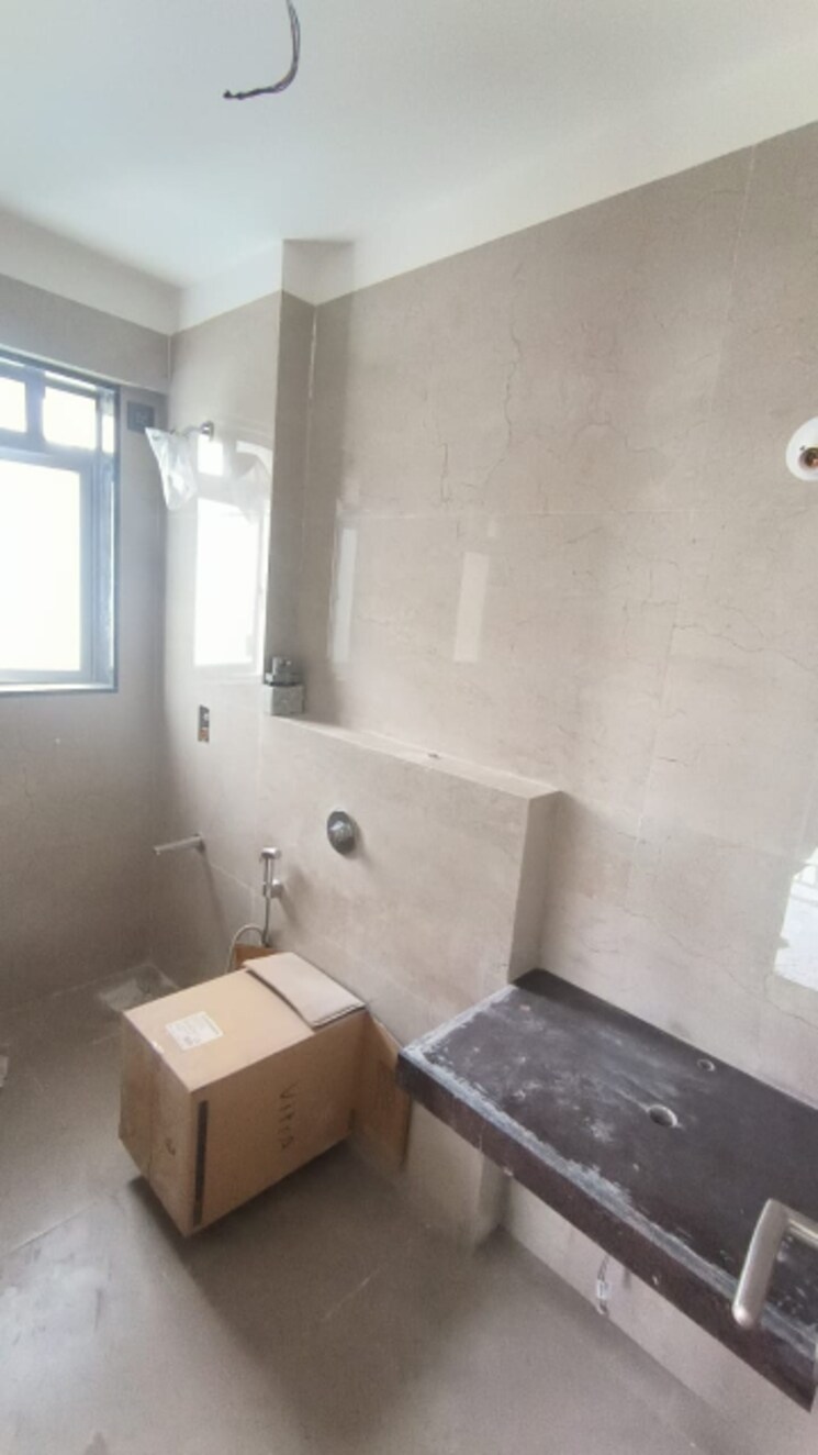 Bathroom, suraj-lumina 2 Bedroom 620 Sq.Ft. Apartment In Mahim Mumbai 7305096