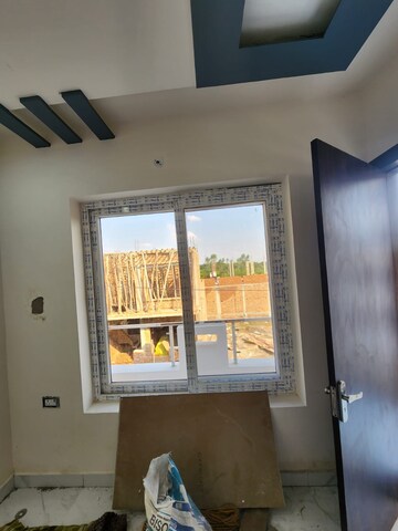 Room in 3 BHK Independent House at Kamta – for Sale