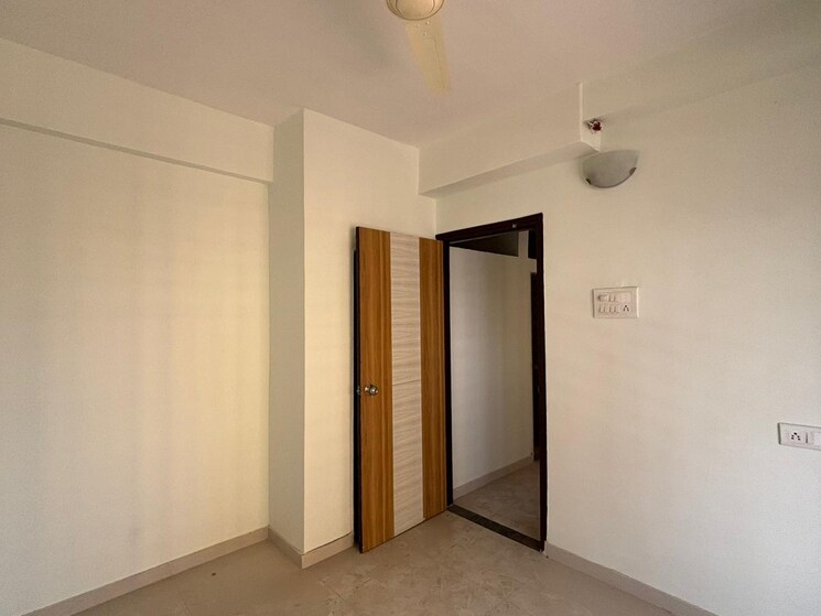 Room, sterling-heights-vasai-east 1 Bedroom 602 Sq.Ft. Apartment In Vasai East Mumbai 7305190