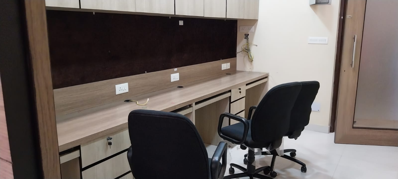 Commercial Office Space 2451 Sq.Ft. For Rent in Lower Parel Mumbai  7305215