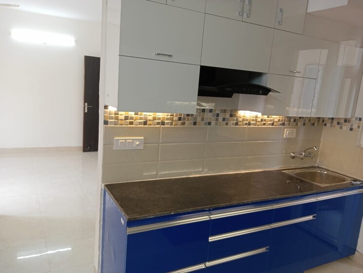 Kitchen, signature-global-orchard-avenue 2 Bedroom 627 Sq.Ft. Apartment In Sector 93 Gurgaon 7305302
