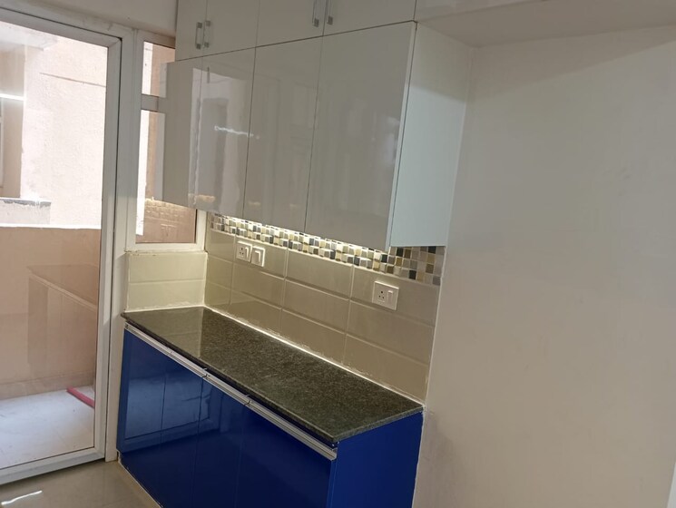 Kitchen, signature-global-orchard-avenue 2 Bedroom 627 Sq.Ft. Apartment In Sector 93 Gurgaon 7305302