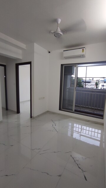 2 BHK Apartment For Sale in Agarwal And Doshi Complex, Vasai West
