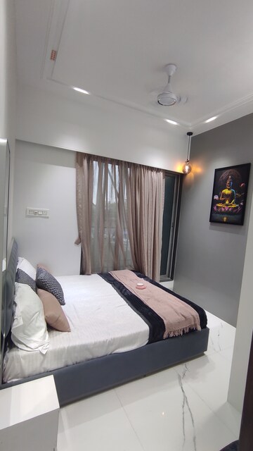 Furnished Amenities in 2 BHK Apartment at Agarwal And Doshi Complex, Vasai West – for Sale