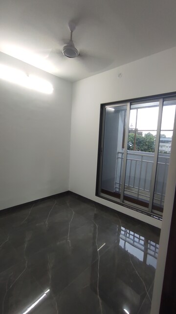 Furnished Amenities in 2 BHK Apartment at Agarwal And Doshi Complex, Vasai West – for Sale