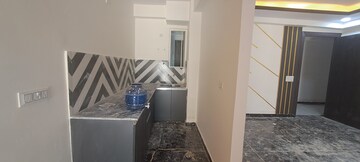 Kitchen in 2.5 BHK Builder Floor at Sector 73 – for Sale