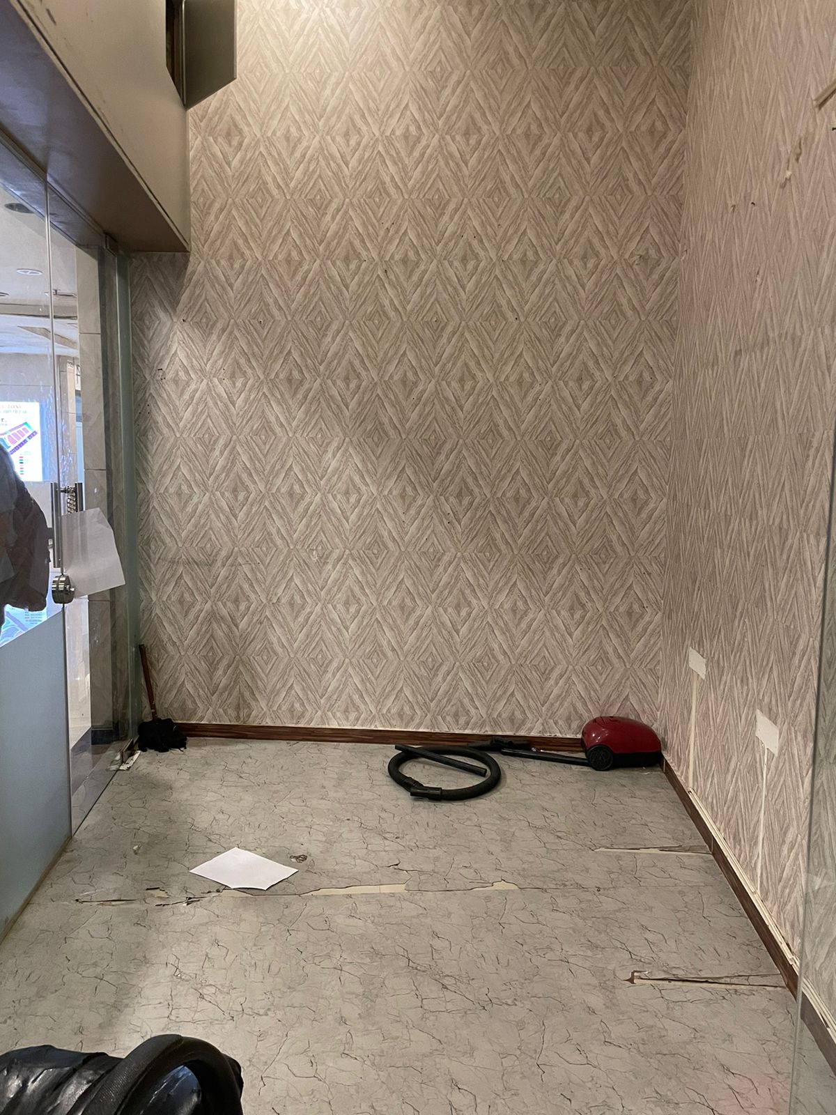 Office Space For Rent in Rustomjee Eaze Zone Mall