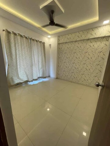 Room in 1 BHK Apartment at Agarwal And Doshi Complex, Vasai West – for Sale