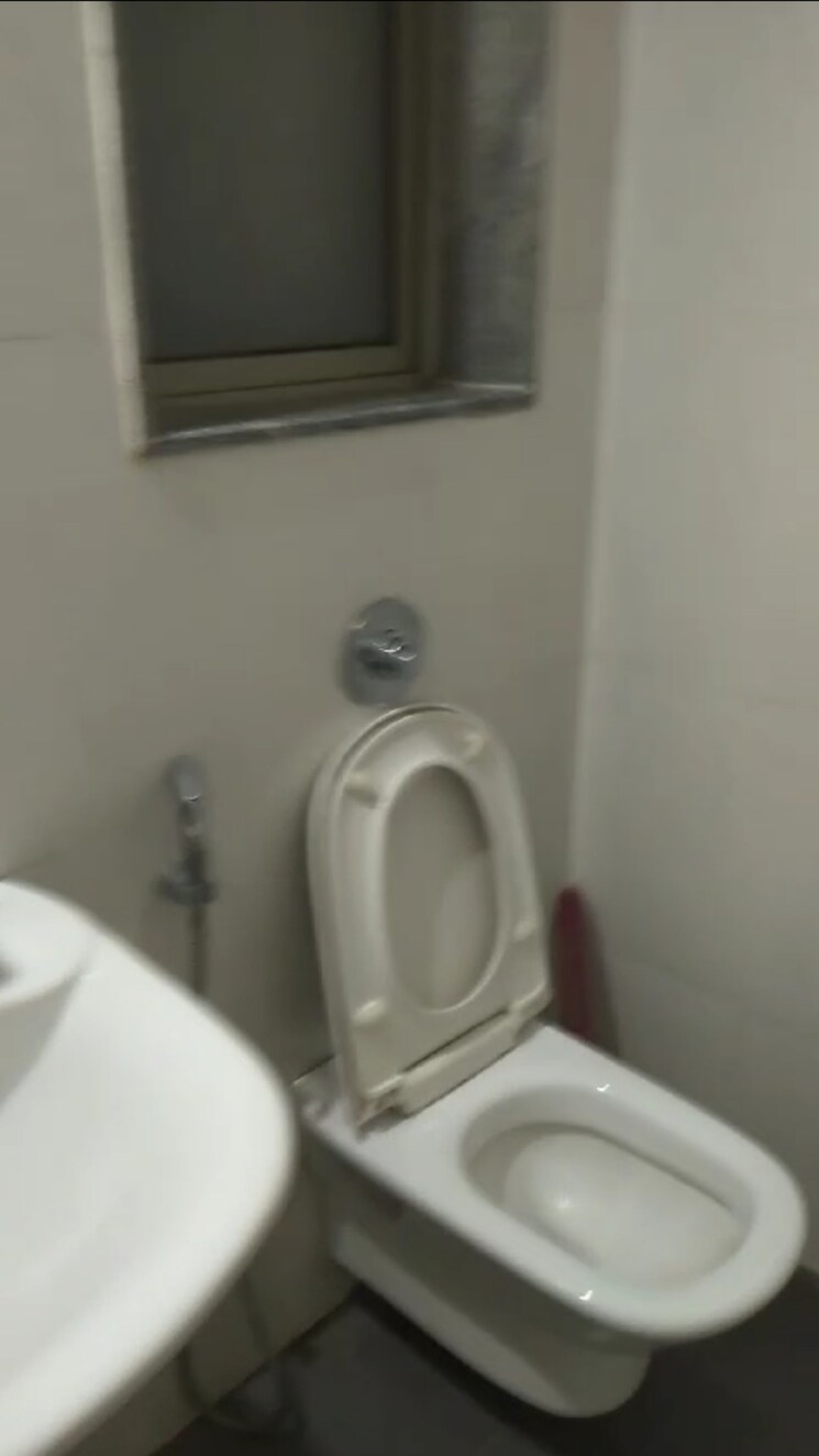 Bathroom, lodha-palava-city 2.5 Bedroom 847 Sq.Ft. Apartment In Dombivli East Thane 7305849