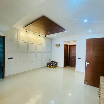 Room in 3.5 BHK Builder Floor at Uppal Southend, Sector 49 – for Sale