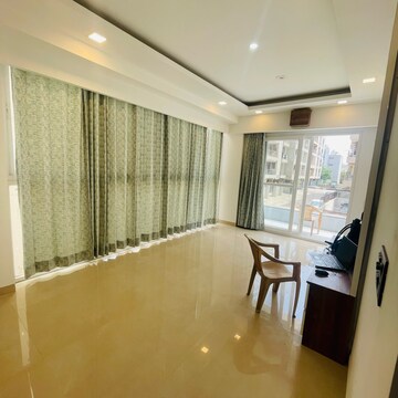 Kitchen in 3.5 BHK Builder Floor at Uppal Southend, Sector 49 – for Sale