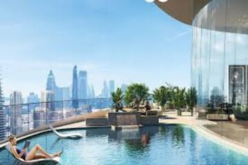 Swimming Pool in 4 BHK Apartment at Sector 85 – for Sale