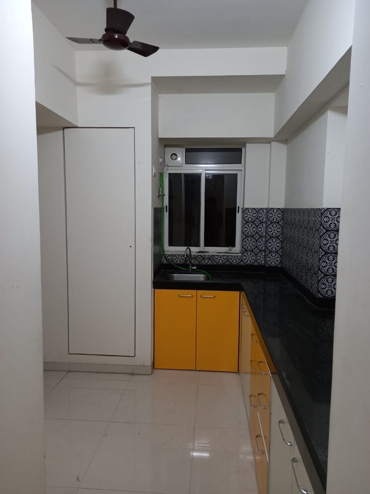 Kitchen, lodha-amara 2 Bedroom 659 Sq.Ft. Apartment In Kolshet Road Thane 7306011