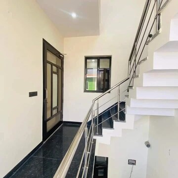 Staircase in 3 BHK Builder Floor at Sector 40 – for Sale