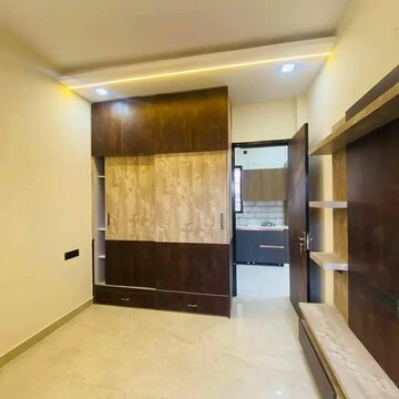 Kitchen in 3 BHK Builder Floor at Sector 40 – for Sale