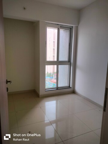 1.5 BHK Apartment For Sale in Godrej Emerald, Ghodbunder Road