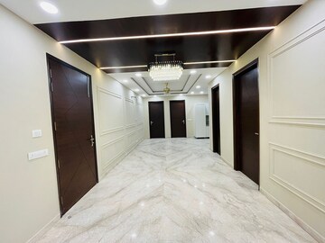 Building Lobby in 3.5 BHK Apartment at Ambience Island Lagoon, Sector 24 – for Sale