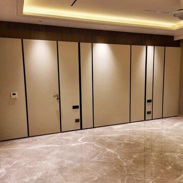 Room in 5 BHK Apartment at Ambience Island Lagoon, Sector 24 – for Sale