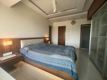Bedroom in 3 BHK Apartment at The Park Residency Andheri, Andheri West – for Sale