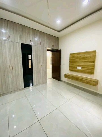 Room in 3 BHK Independent House at Sector 123 – for Sale