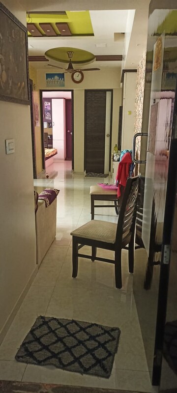 Room in 1 BHK Apartment at Lodha Amara, Kolshet Road – for Sale
