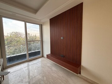 Room in 3 BHK Builder Floor at Palam Vihar – for Sale