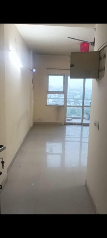 Room in 2 BHK Apartment at Sector 86 – for Sale