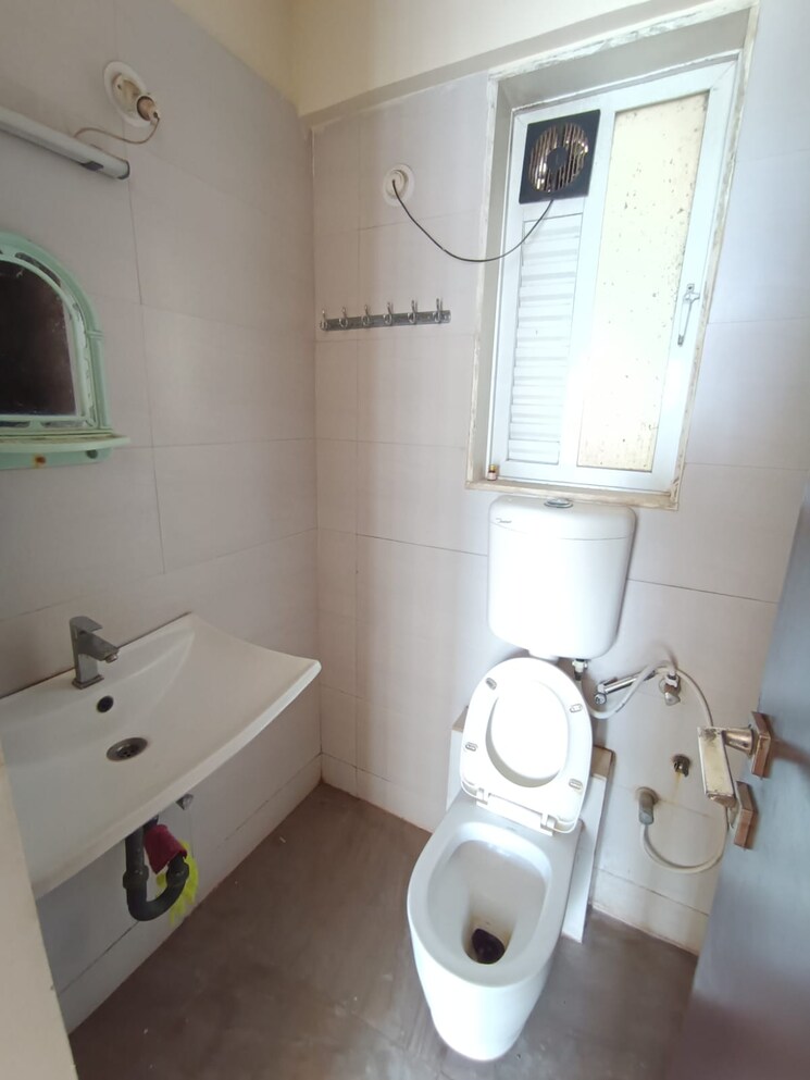 Bathroom, gurukrupa-guru-atman 1 Bedroom 695 Sq.Ft. Apartment In Kalyan West Thane 7306821