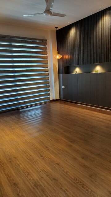 Room in 4 BHK Builder Floor at Ansal Sushant Lok I, Sector 43 – for Sale