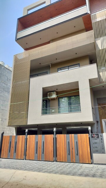 4 BHK Builder Floor – Exterior View View at Ansal Sushant Lok I, Sector 43 - for Sale