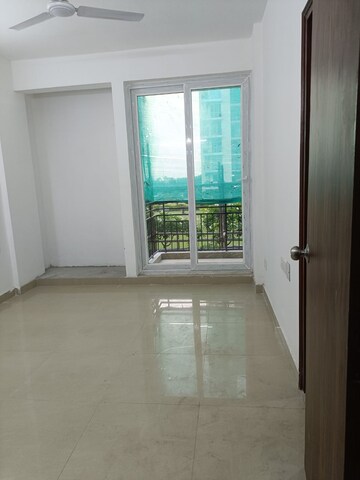 Room in 2 BHK Apartment at MGH Mulberry County, Sector 70 – for Sale