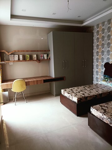 Room in 2 BHK Apartment at MGH Mulberry County, Sector 70 – for Sale