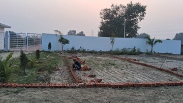  Plot For Sale in Noida Central