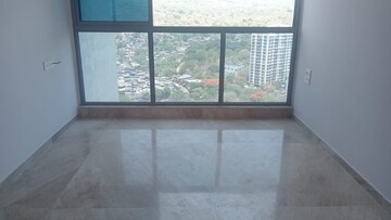 Room in 1 BHK Apartment at Rajesh White City, Kandivali East – for Sale