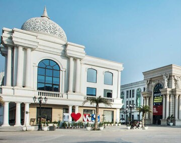  Office Space – Exterior View View at Omaxe World Street, Sector 79 - for Sale
