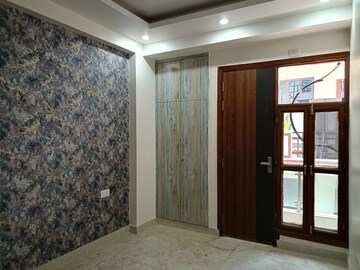 Room in 3 BHK Builder Floor at Laxman Vihar – for Sale