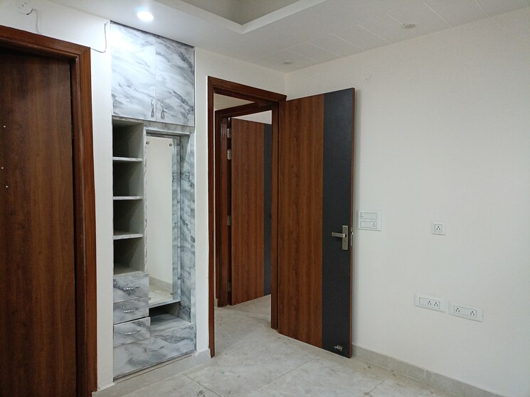 Room, laxman vihar 3 Bedroom 950 Sq.Ft. Builder Floor In Laxman Vihar Gurgaon 7307326