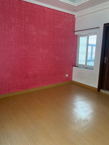 Room in 3 BHK Apartment at Jaypee Wish Town Klassic, Sector 134 – for Sale
