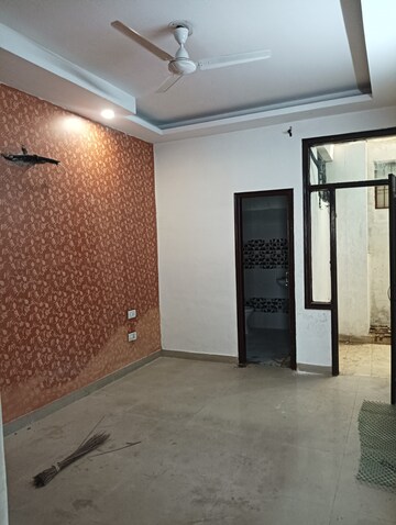 Room in 2 BHK Apartment at Dhakoli – for Sale