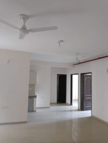 Room in 2 BHK Apartment at Signature Global The Roselia, Sector 95a – for Sale