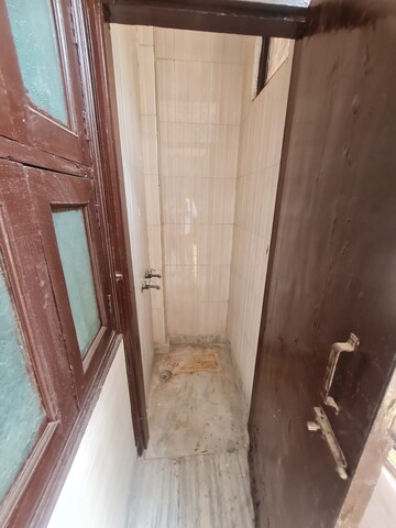 Building Lobby in 3 BHK Builder Floor at Dwarka Mor – for Rent