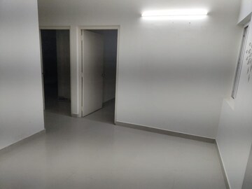 Room in 3 BHK Apartment at Pardos Okas Residency, Sushant Golf City – for Sale