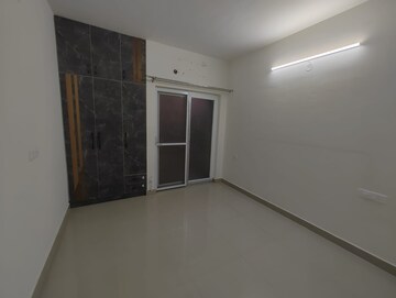 Room in 3 BHK Apartment at Pardos Okas Residency, Sushant Golf City – for Sale