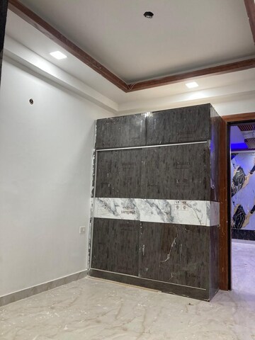 Furnished Amenities in 2.5 BHK Builder Floor at Ambesten Twin County, Sector 1 Greater Noida – for Sale