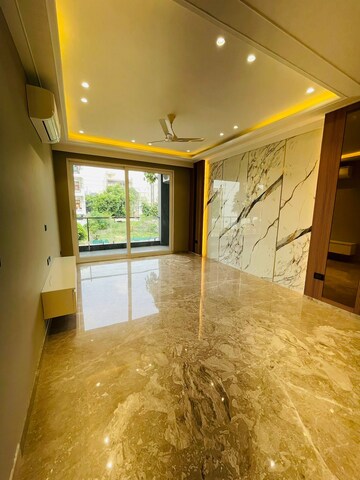 Room in 4 BHK Builder Floor at Ansal API Esencia, Sector 67 – for Sale