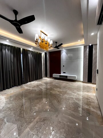 Kitchen in 3 BHK Builder Floor at Anant Raj Ashok Estate, Sector 63a – for Sale