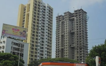 5 BHK Apartment For Sale in Adarsh Nagar