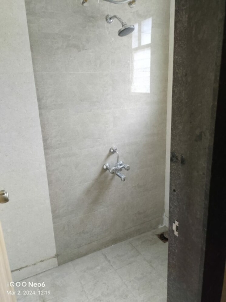 Bathroom, kohinoor-jeeva 1 Bedroom 611 Sq.Ft. Apartment In Bibwewadi Pune 7308514