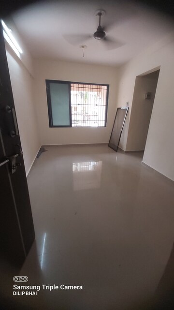 Room in 1 BHK Apartment at Virat Heritage, Titwala – for Sale