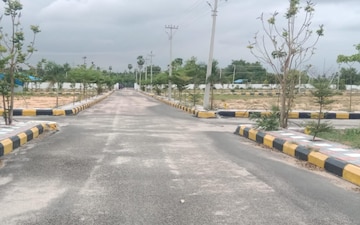 Plot For Sale in Hakimpet